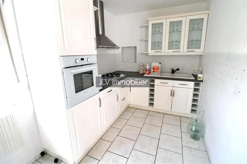 Maison - 147 m² - 6 pièces