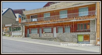 Immeuble - 240 m² - 5 pièces