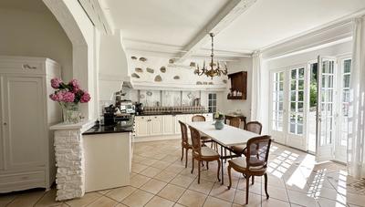 Maison bourgeoise - 400 m² - 10 pièces