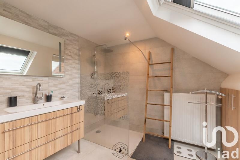 Maison - 118 m² - 6 pièces