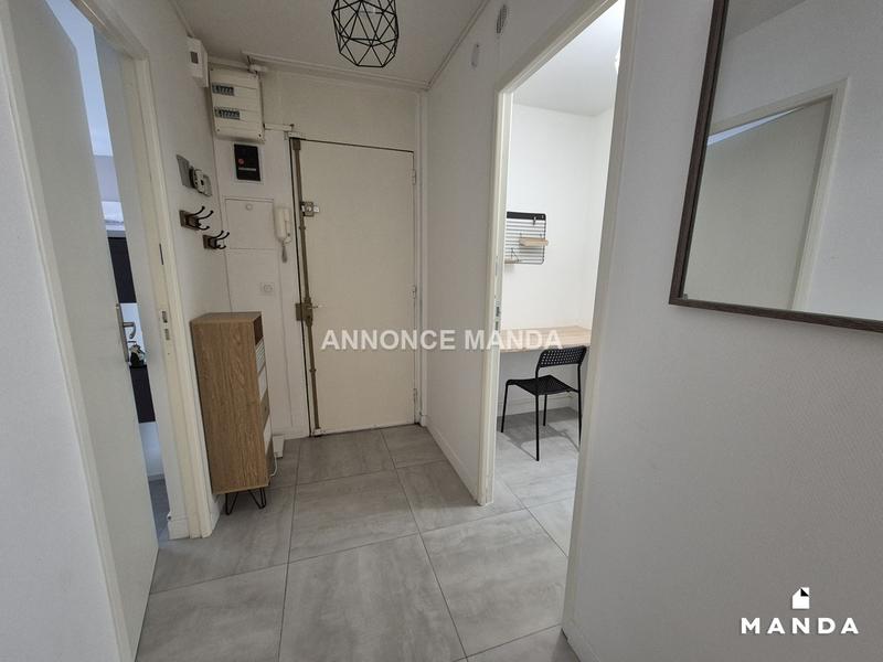 Chambre - 15 m² - 4 pièces