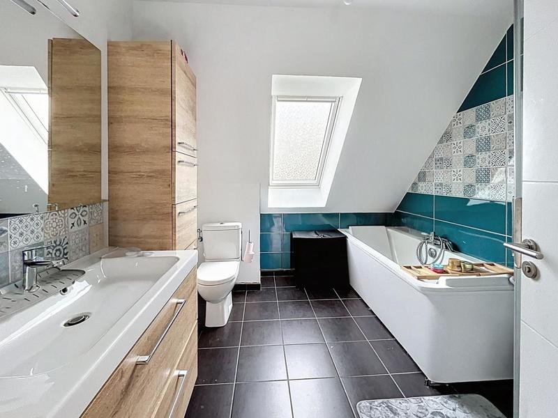 Maison - 152 m² - 7 pièces