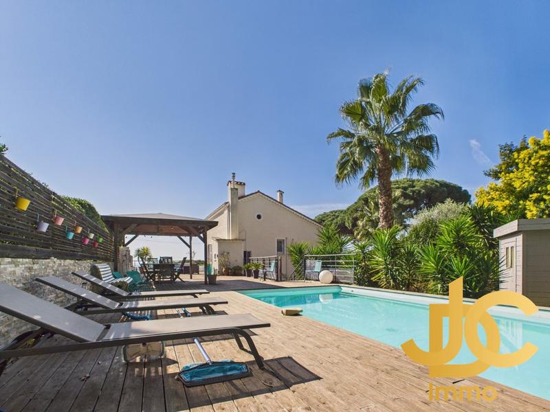 Maison - 112 m² - 5 pièces