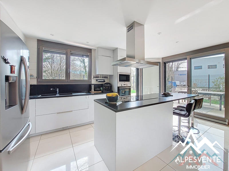 Villa - 105 m² - 4 pièces