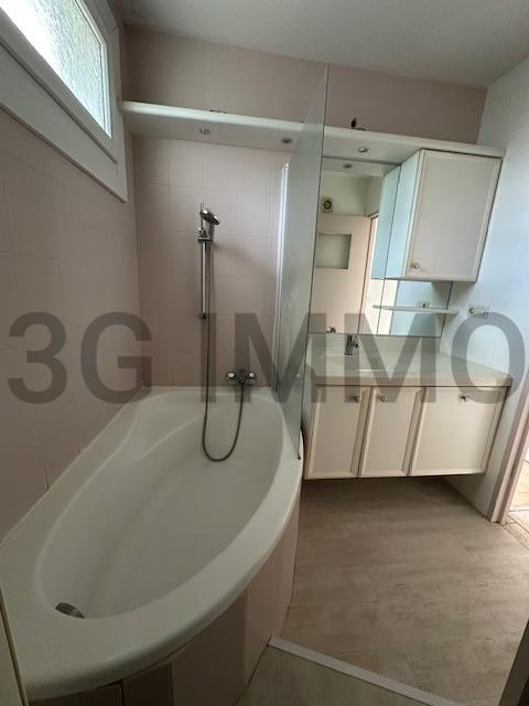 Appartement - 82 m² - 4 pièces