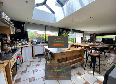 Maison - 158 m² - 6 pièces