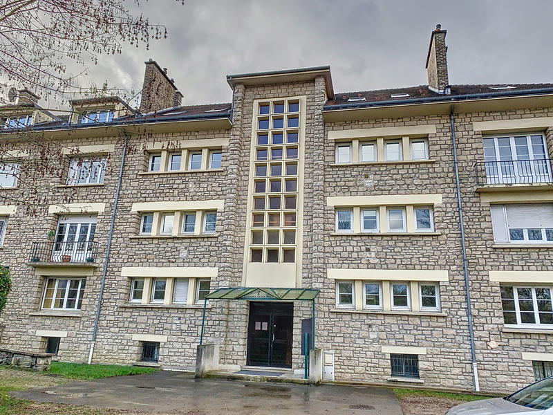 Appartement - 92 m² - 3 pièces