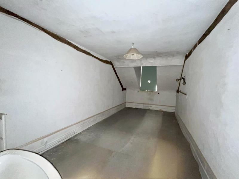 Immeuble - 264 m² - 9 pièces