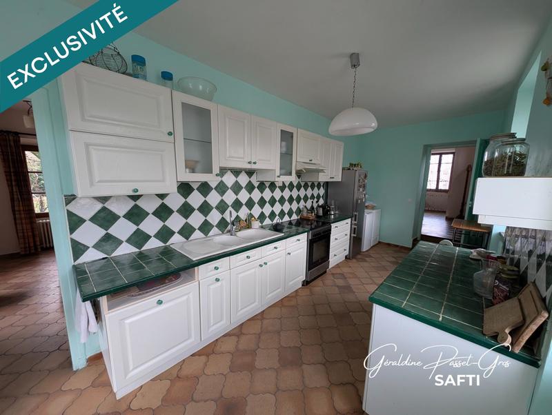 Maison de maîtres - 334 m² - 12 pièces