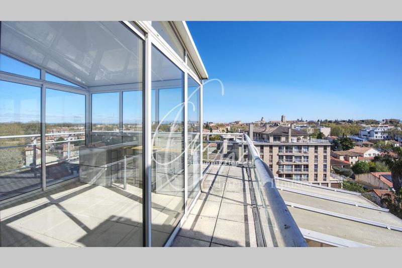 Appartement - 210 m² - 5 pièces