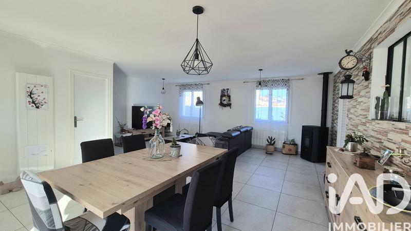 Maison - 98 m² - 5 pièces