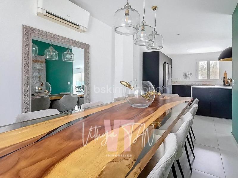 Maison - 160 m² - 7 pièces