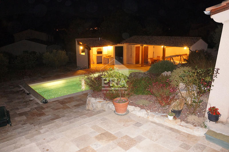 Maison - 147 m² - 5 pièces