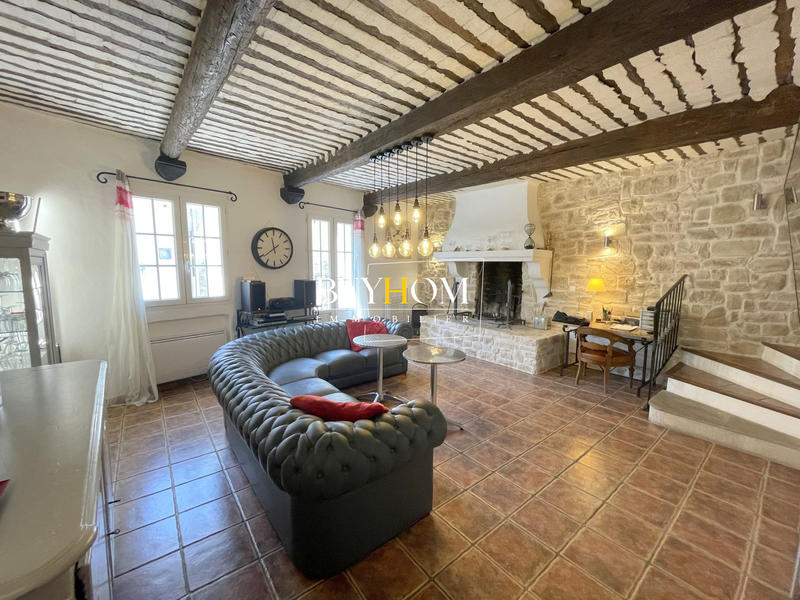 Maison - 206 m² - 6 pièces