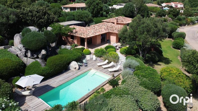 Villa - 260 m² - 6 pièces