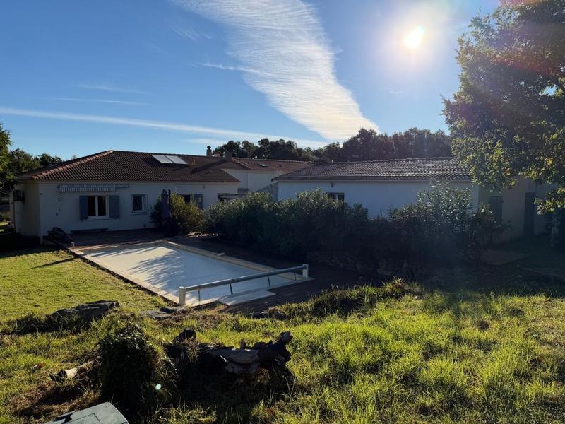 Villa - 185 m² - 5 pièces
