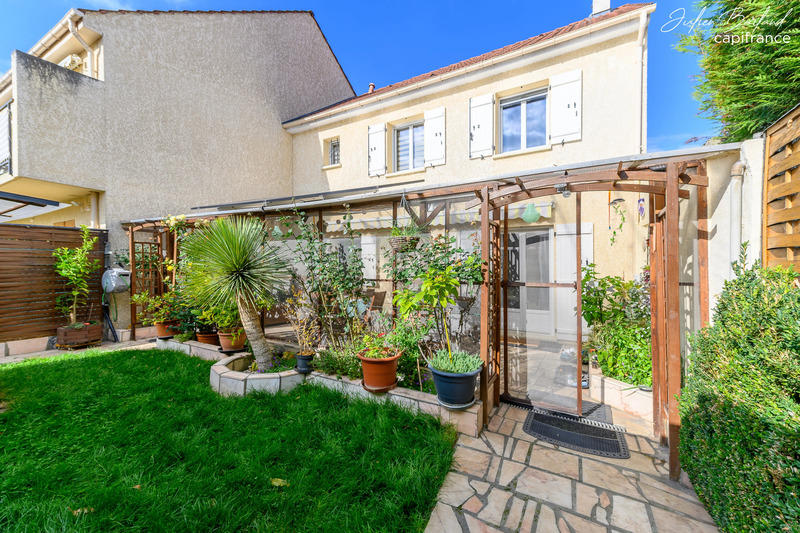 Maison - 86 m² - 5 pièces