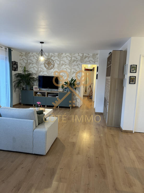 Maison - 95 m² - 4 pièces