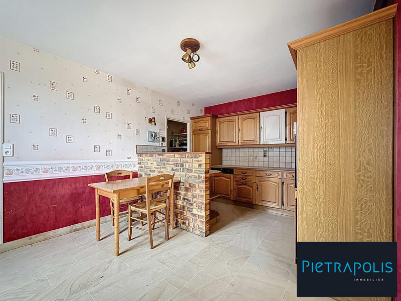 Maison - 200 m² - 8 pièces