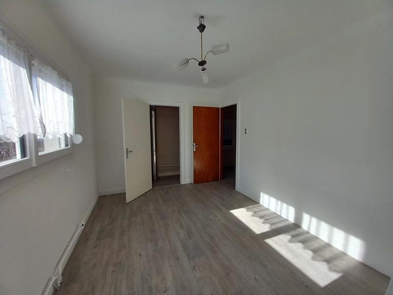 Maison - 131 m² - 8 pièces