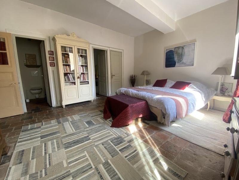 Maison - 243 m² - 6 pièces