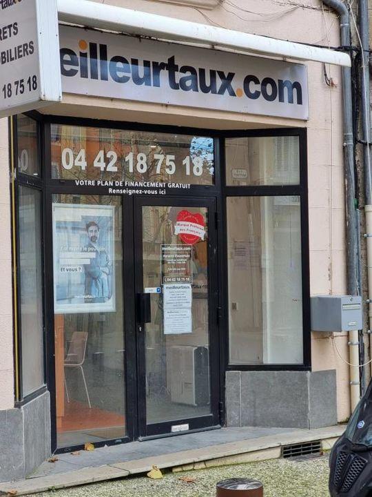 Local commercial - 75 m² - 1 pièce