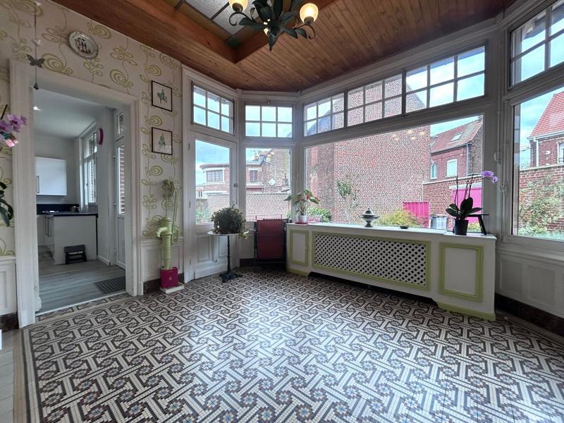 Maison - 214 m² - 7 pièces