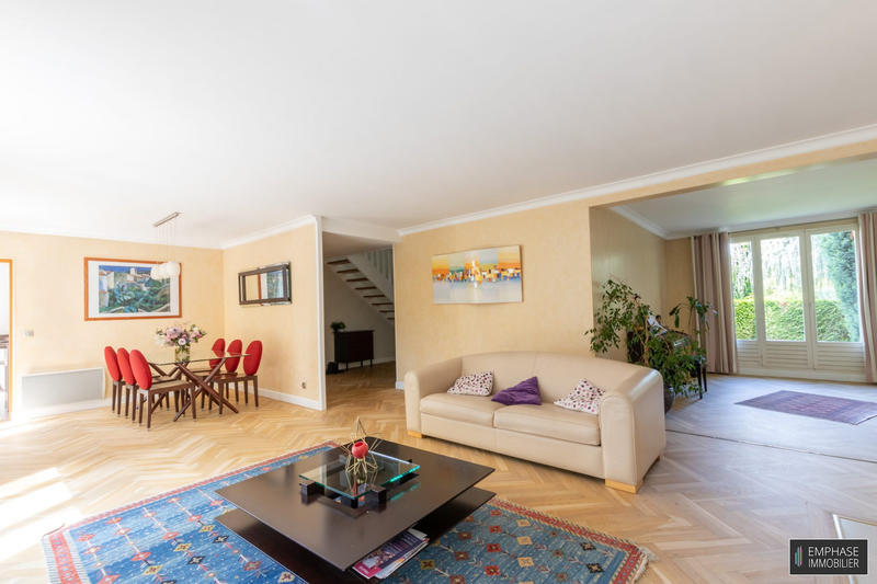 Maison contemporaine - 190 m² - 7 pièces