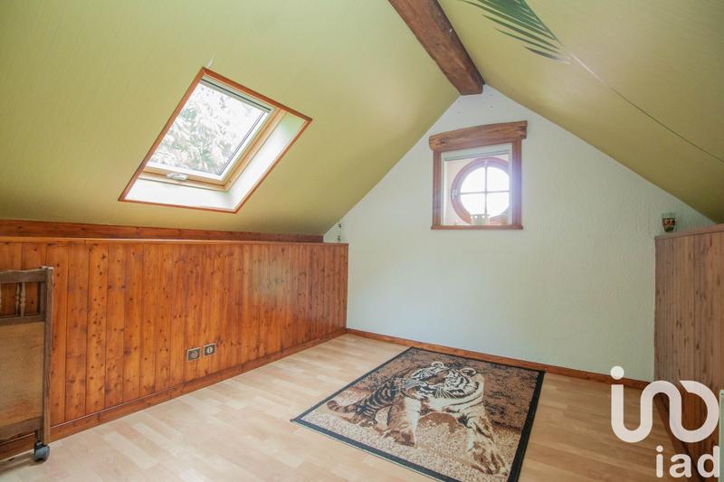 Maison - 180 m² - 9 pièces