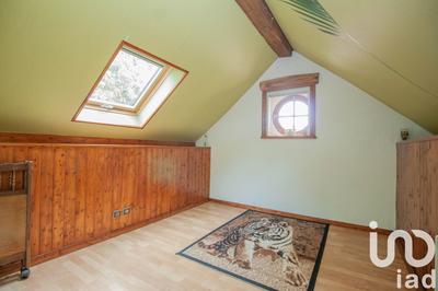 Maison - 180 m² - 9 pièces