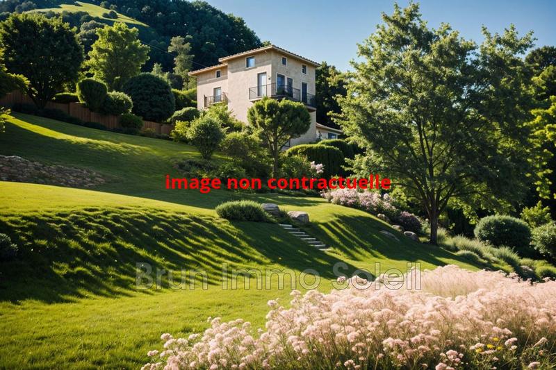 Propriété - 295 m²