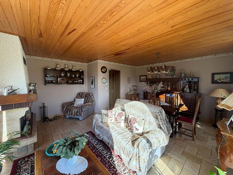 Maison - 143 m² - 6 pièces