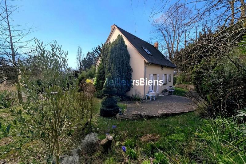 Maison - 102 m² - 6 pièces