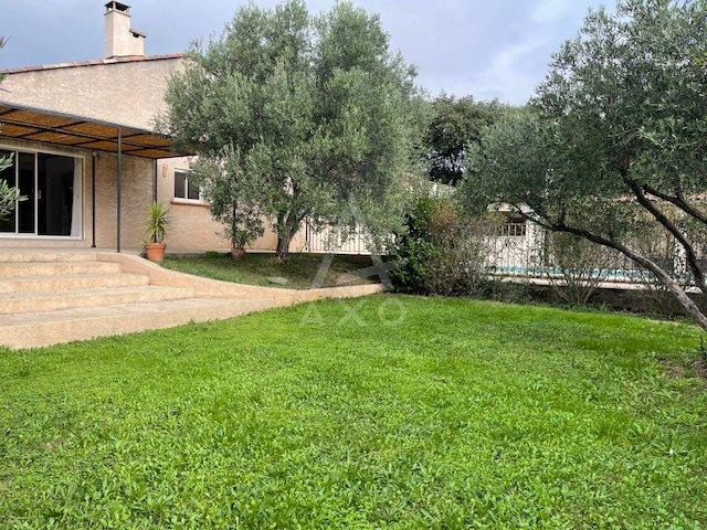 Villa - 145 m² - 6 pièces