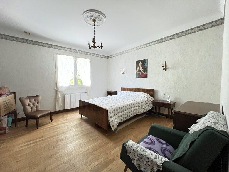 Maison traditionnelle - 157 m² - 7 pièces