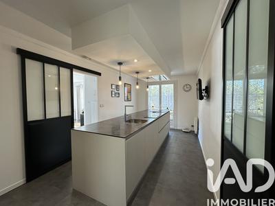 Maison - 122 m² - 5 pièces