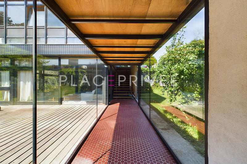 Maison - 400 m² - 12 pièces