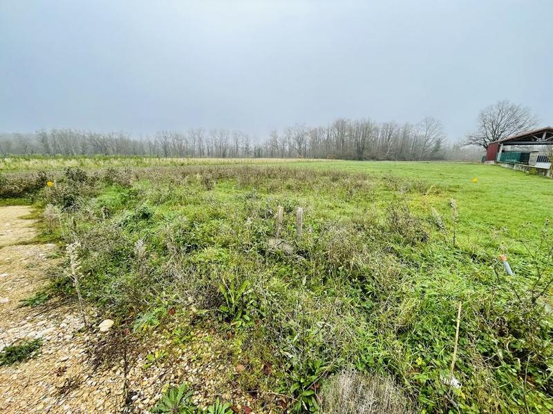 Terrain - 650 m²