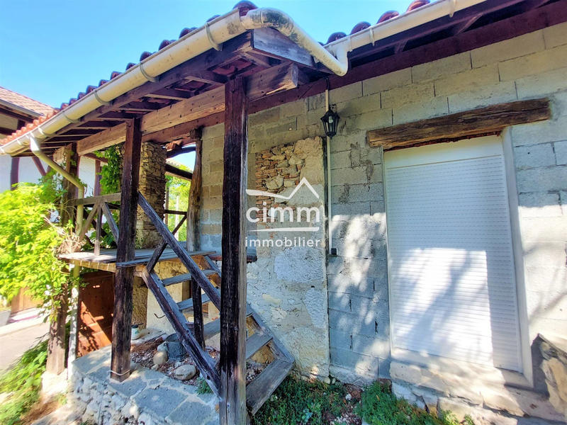 Maison - 215 m² - 7 pièces