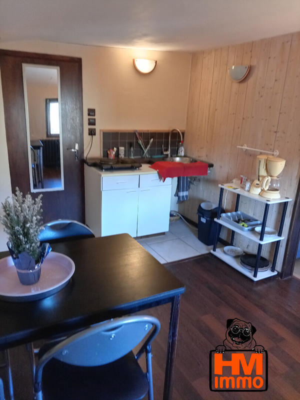 Maison - 300 m² - 15 pièces