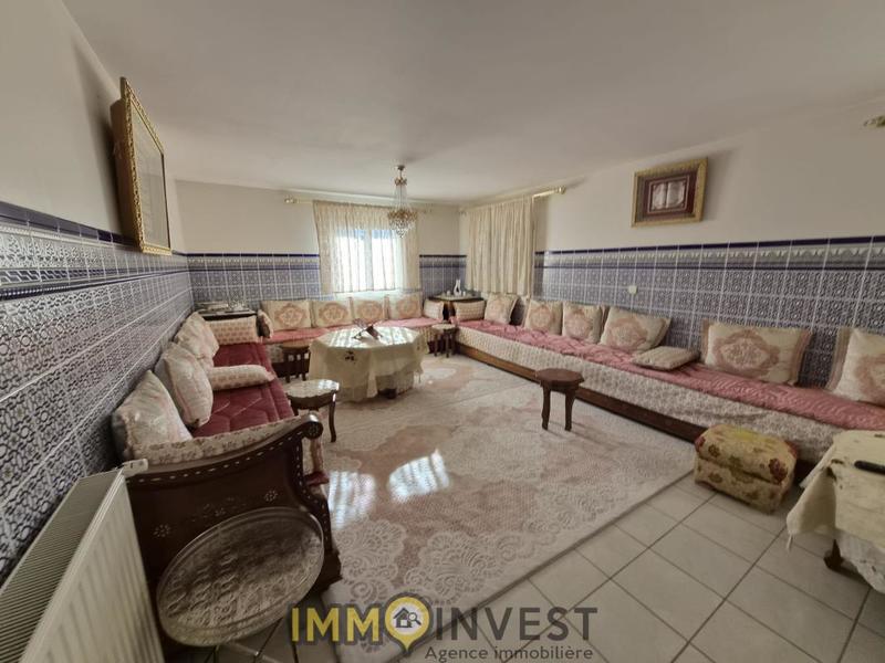 Maison - 229 m² - 10 pièces