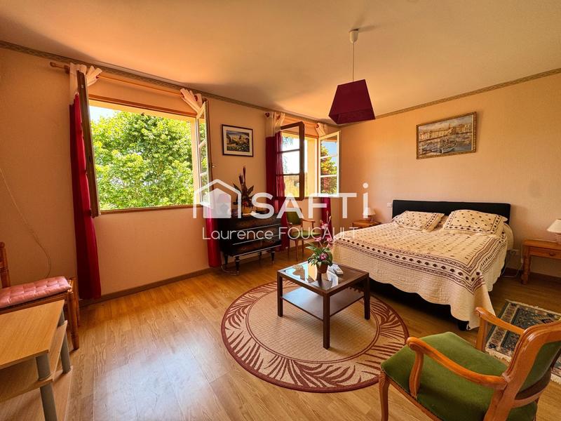 Maison - 137 m² - 5 pièces