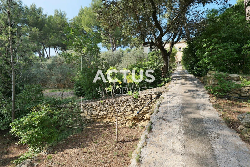 Maison - 186 m² - 5 pièces