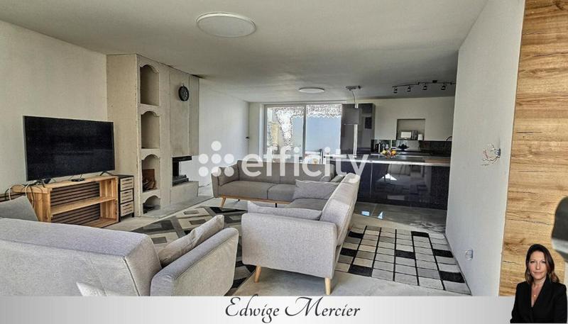 Maison - 136 m² - 4 pièces