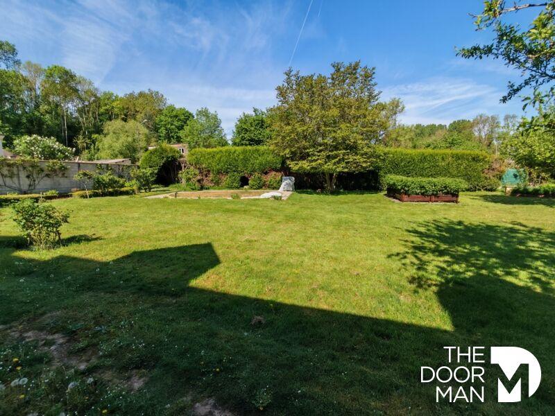 Propriété - 312 m² - 12 pièces