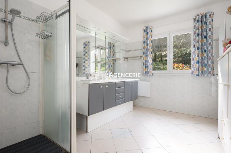 Maison - 170 m² - 4 pièces