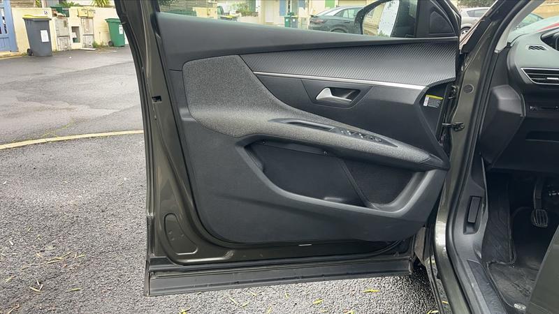 Peugeot 3008 II 1.2 PureTech 130 Allure