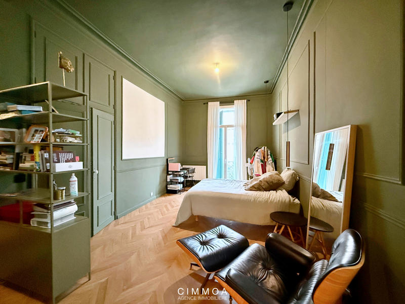 Appartement - 145 m² - 4 pièces