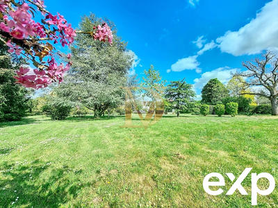 Maison - 250 m² - 10 pièces