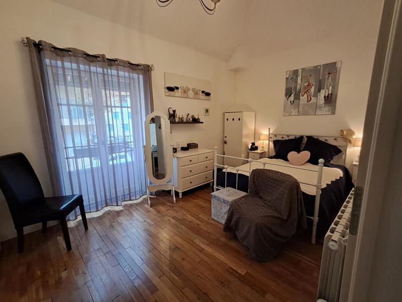 Appartement - 98 m² - 4 pièces